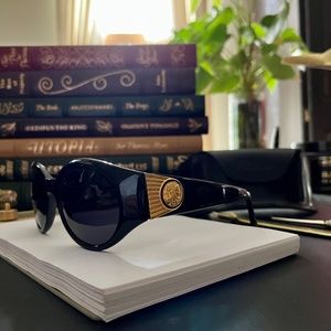 Vintage FENDI FS 147 EBONY Double Faced Janus Sunglasses. Made in Italy. EUC